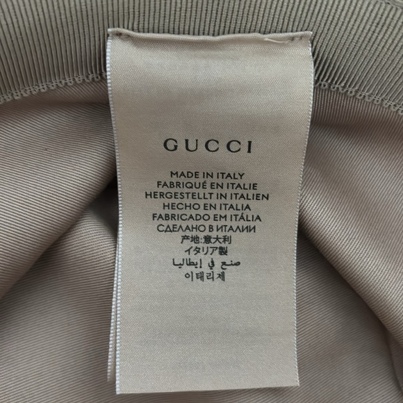Gucci Beige GG Canvas Bucket Hat
AUTHENTIC
Firm price - Picture 4 of 6